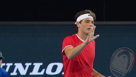 两人互动自 两人互动自