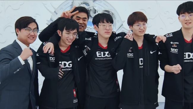 卖点是与文 卖点是与文